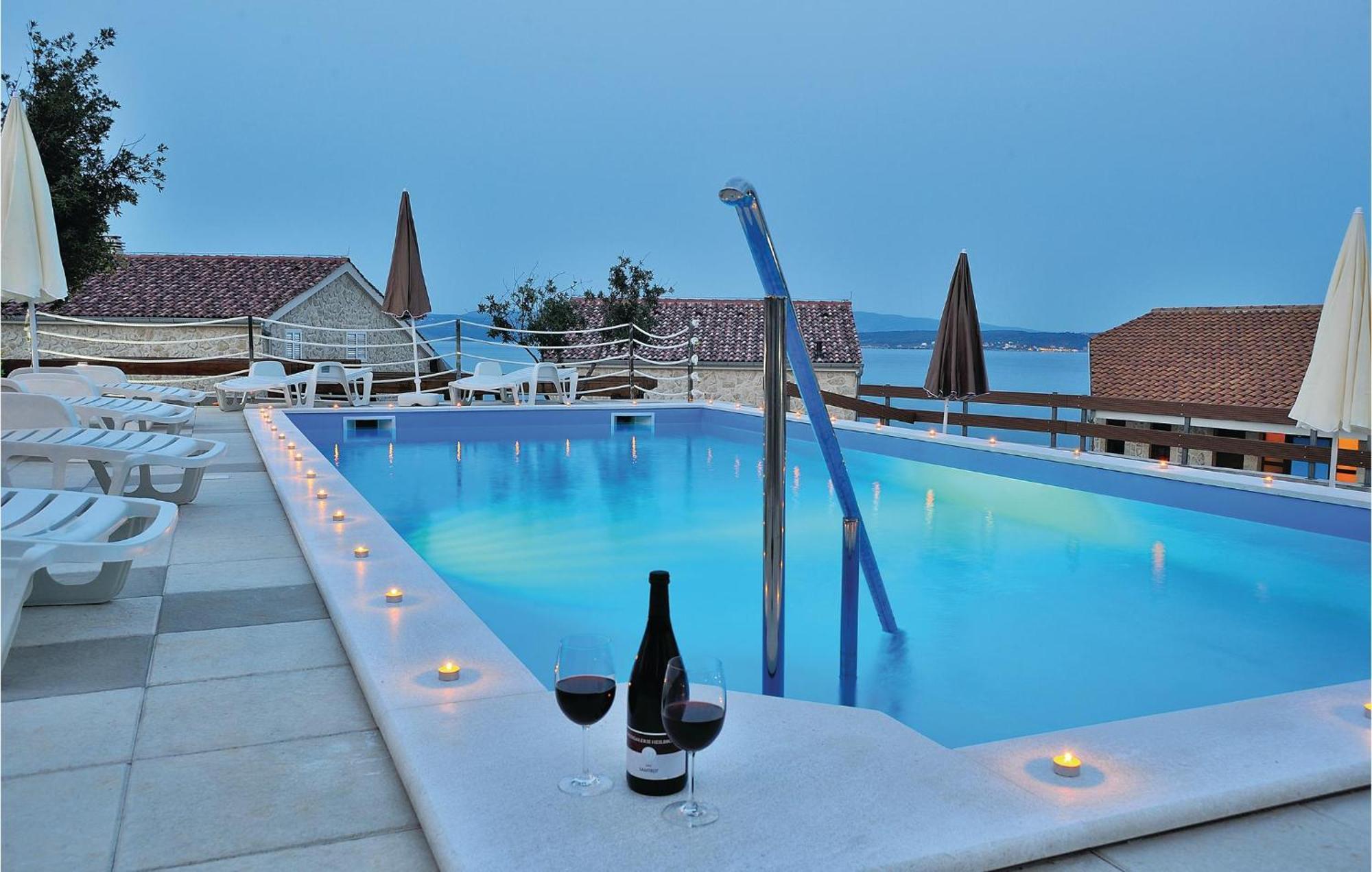 Cozy Apartment In Posedarje With House Sea View Εξωτερικό φωτογραφία