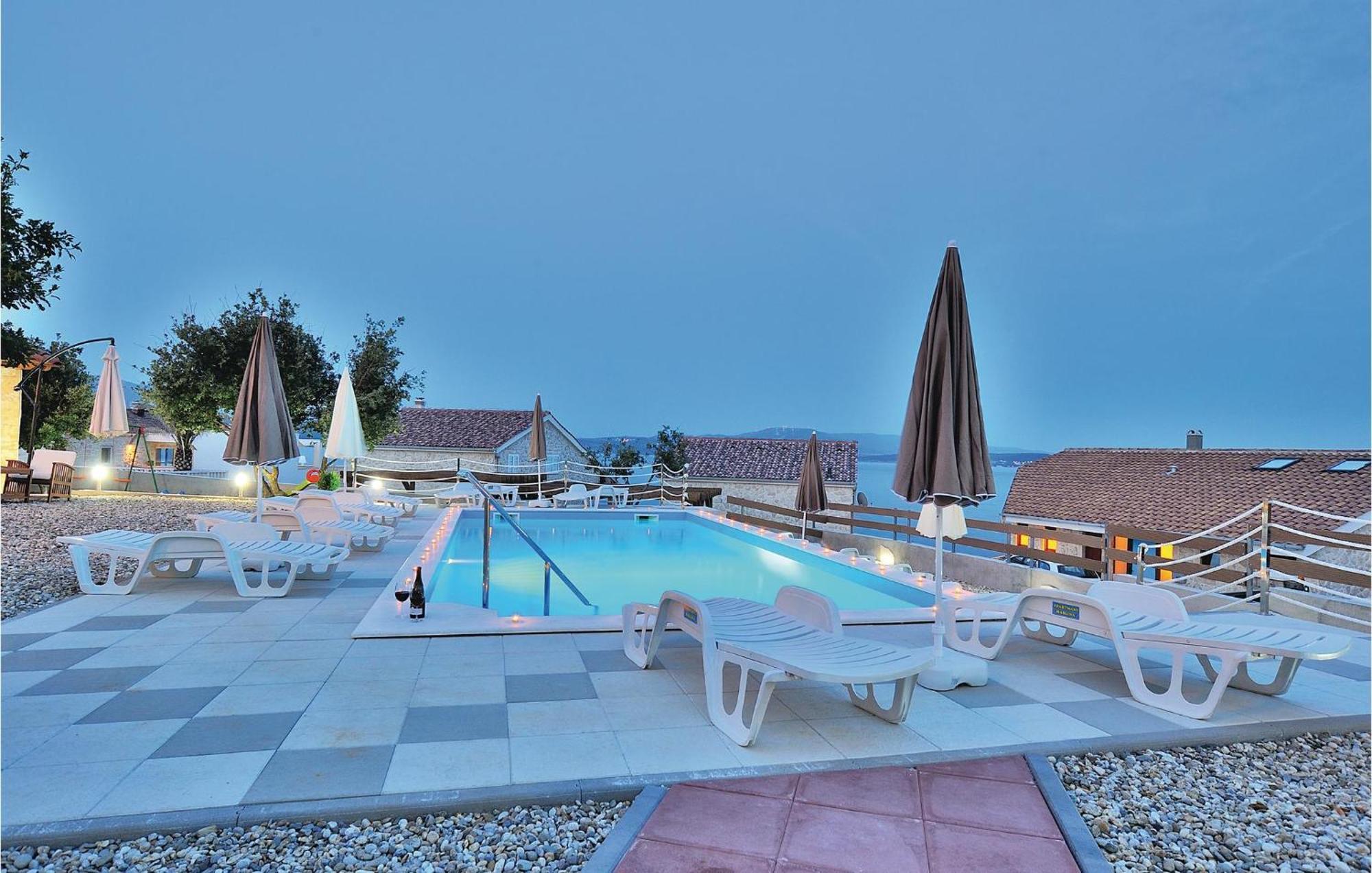 Cozy Apartment In Posedarje With House Sea View Εξωτερικό φωτογραφία