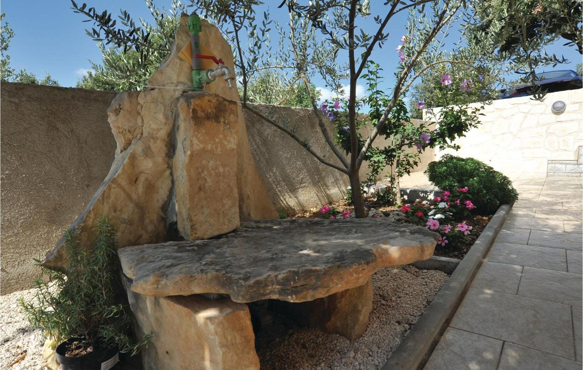 Cozy Apartment In Posedarje With House Sea View Εξωτερικό φωτογραφία